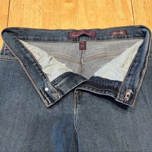 Gloria Vanderbilt “Amanda” Jeans ~ Size - Picture 2 of 6